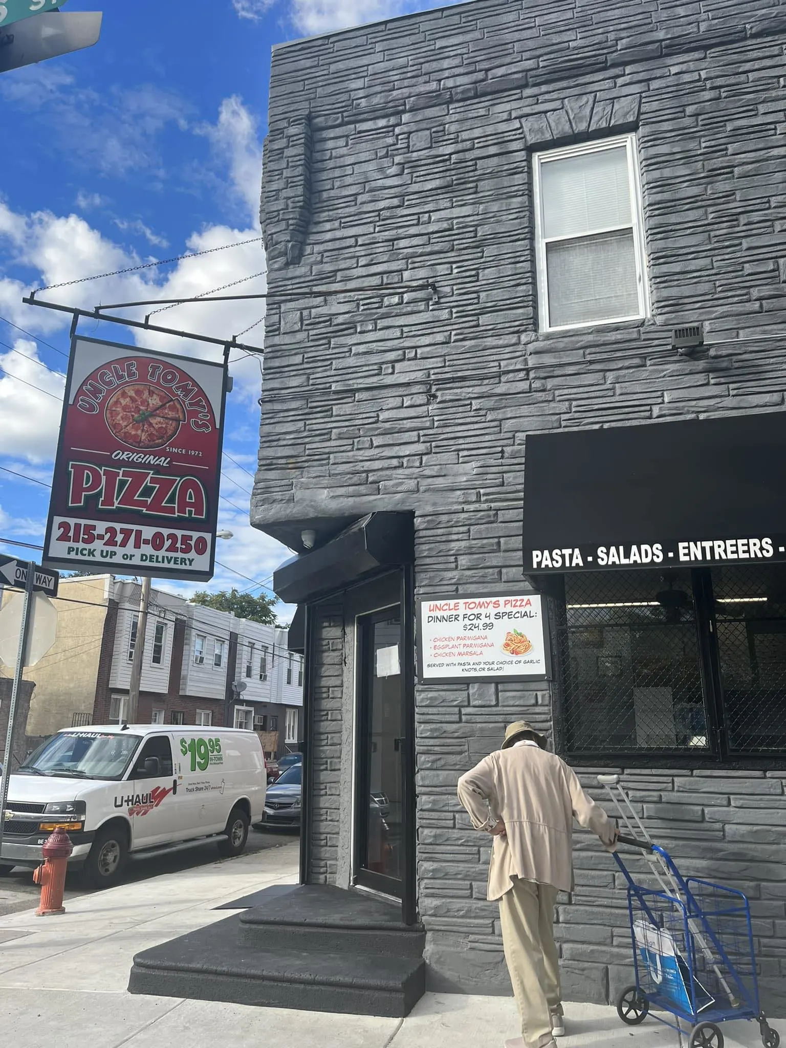 Uncle Tomy's Original Pizza